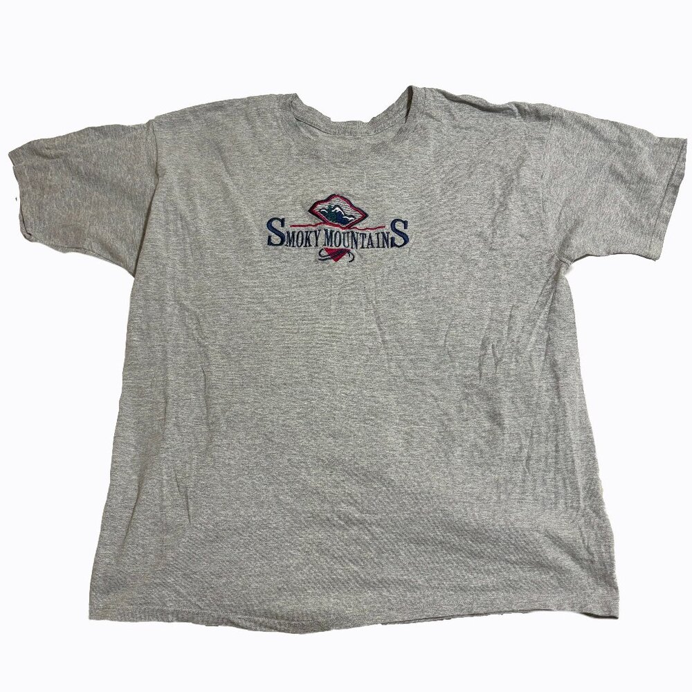 Vintage 90's Embroidered T-shirt